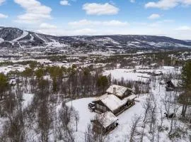 Large cabin with spectacular views in Geilo
