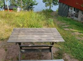 Archipelago Villa With Private Pier On Vindö, Hotel in Djurhamn