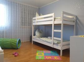 Xxl Monteurswohnung für 8 Personen, hotel in Sulzbach