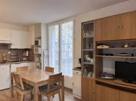 Appartement Central avec Parking à Cauterets - FR-1-812-1