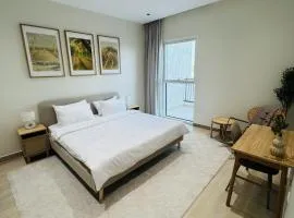 Family-Friendly 2BR on Yas Playground access