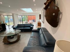 COWES Detached House 3 mins walk from town, ξενοδοχείο σε Isle of Wight