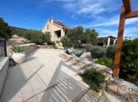 Modernes Ferienhaus Robinson In Dobropoljana, holiday rental in Dobropoljana