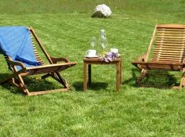 Alleinstehendes Ferienhaus Mit Swimmingpool