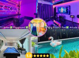 Dato Villa Luxury Homestay 12min to Jonker Street 26pax Private Pool Playground KTV BBQ