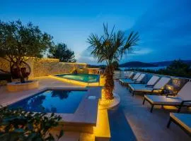 Strandnahes Ferienhaus Mit Garten In Ražanj