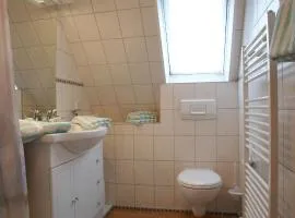 Wohnung In Neue Tiefe Mit Terrasse, Garten Und Grill