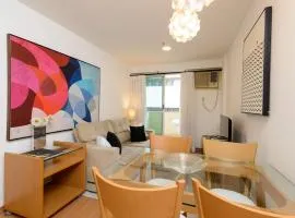 Flat c/ Limpeza Diária e Estacionamento - LB507