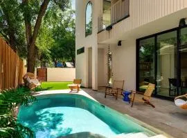 Eastside Family Luxury Retreat with Pool near Downtown