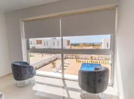 Coral Elite Residence Mit Pool Und Whirlpool