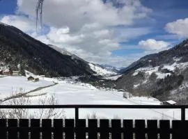 Gemütliche Ferienwohnung Im Disentiserhof