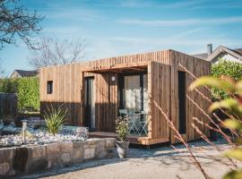 Le Studio du Hameau, hotel a Sales