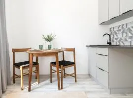 Nowoczesne Studio Mała Andrzeja, Kawalerka Inowrocław, Modern Studio, kamienica