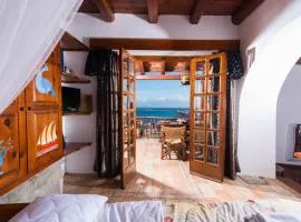 Leonidas Traditionelles Kretisches Haus Mit Meerblick