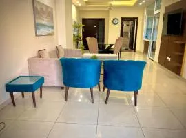 BELLANOVA RESIDENCE OPP CENTAURs