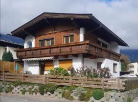 Ferienhaus Ehstand, hotel in Uderns