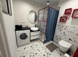 Red Poppy Apartment, hotel sa Tarnów