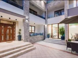 APART-HOTEL PRESiDENT 2