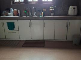 ADLi, hotel in Pambahinna