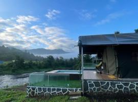 Streaming Offline Karjat - Premium Tent Stay with Private Plunge Pool, hotel a Jambrung 
