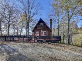 A Hidden Gem! Couples Escape with Dale Hollow Views