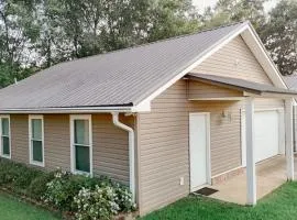 The Alabama Guest House