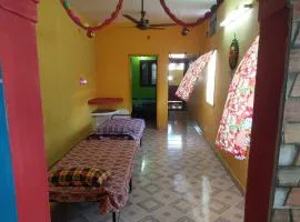 Temple View Non AC and No Car Parking Guest House Near Kamatchi Amman Temple Guest Check in Time 9PM and Check out 9AM ONLY 12 HOURS