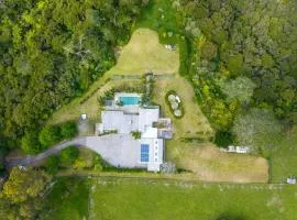 Architectural Masterpiece Oasis with Pool and Spa