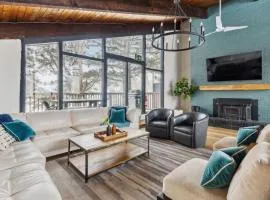 8 Bedroom Blue Mountain Chalet with Ping-Pong - 218 Arlberg