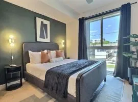 Work Trip Ready, Tesla Rides, Gym, Near UAB