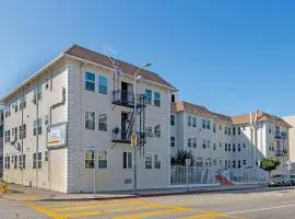 Cozy Downtown LA Studio Apartment