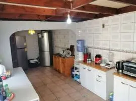 Arriendo habitación amobladas singles a turistas sector centro de la serena
