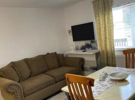 Grandma Guest house at Criseni, отель в городе Călan