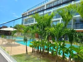 Flat has rooftop with barbecue and sea view