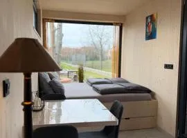 Upcyklovaný kontejnerový dům