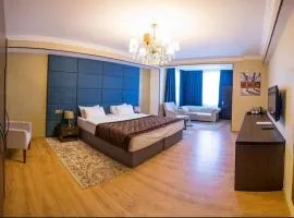 Twins MIRROR group HOTELS