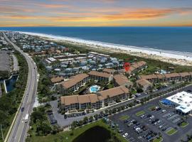 St Augustine Beach 2BR Pool & Beach Access, hotel in Saint Augustine Beach