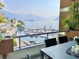 Dolce Vita by Fewotessin, hôtel à Brissago