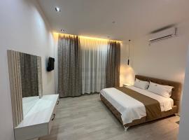 Shatri Hotel, mullivannidega hotell sihtkohas Krumë