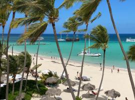 CARIBBEAN OASIS - great location - PLAYA LOS CORALES, hotel v destinaci Punta Cana
