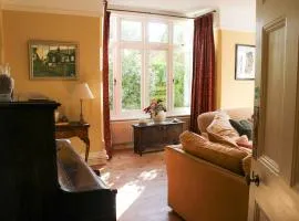 4-bedroom Lewes Sauna House - Modern Interiors, Castle Views