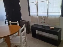 departamente en primer piso para 2 personas