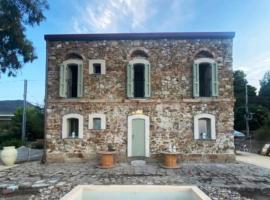 Casello 79 Rais, hotel in Finale