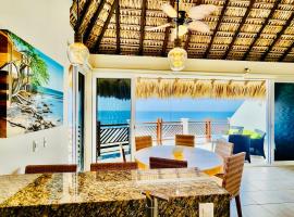 Beachfront in a peaceful Resort 8mi from Puerto Escondido, resort in Puerto Escondido