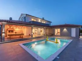 Villa Casa Mara Mit Beheiztem Pool