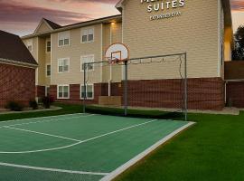 MainStay Suites Appleton Airport - Fox River Mall Area、アップルトンのホテル