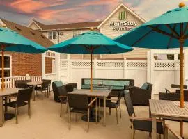 MainStay Suites Appleton Airport - Fox River Mall Area