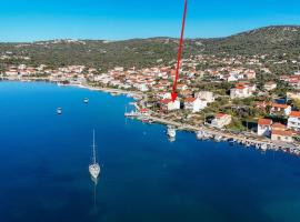 Apartments Mar, hotel in Vinišće