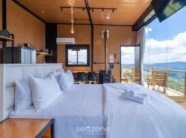 Charming chalet with fireplace and hot tub! VST044