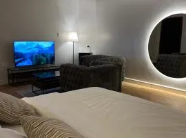 استديو النورس 1 -بتصميم عصري بـ دخول ذاتي